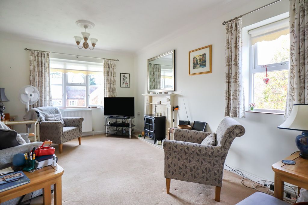 Property photo 2 of 8