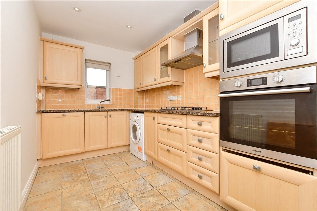 Property photo 3 of 15 Kitchen