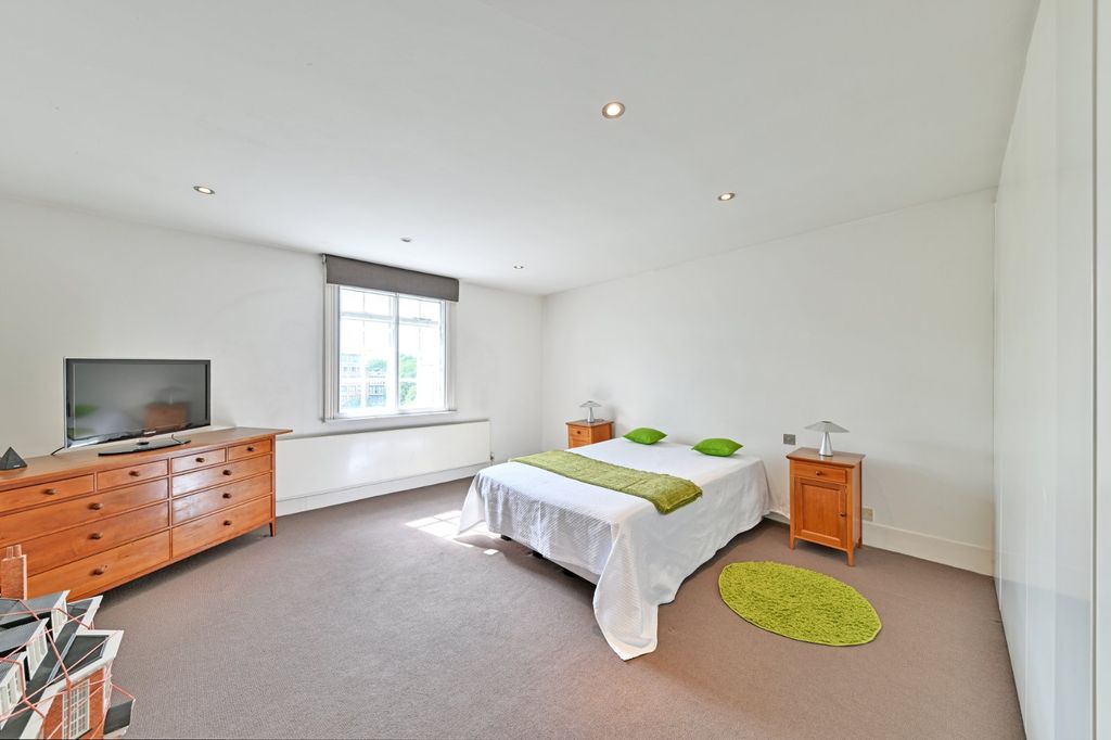 Property photo 2 of 22 Picture No. 01