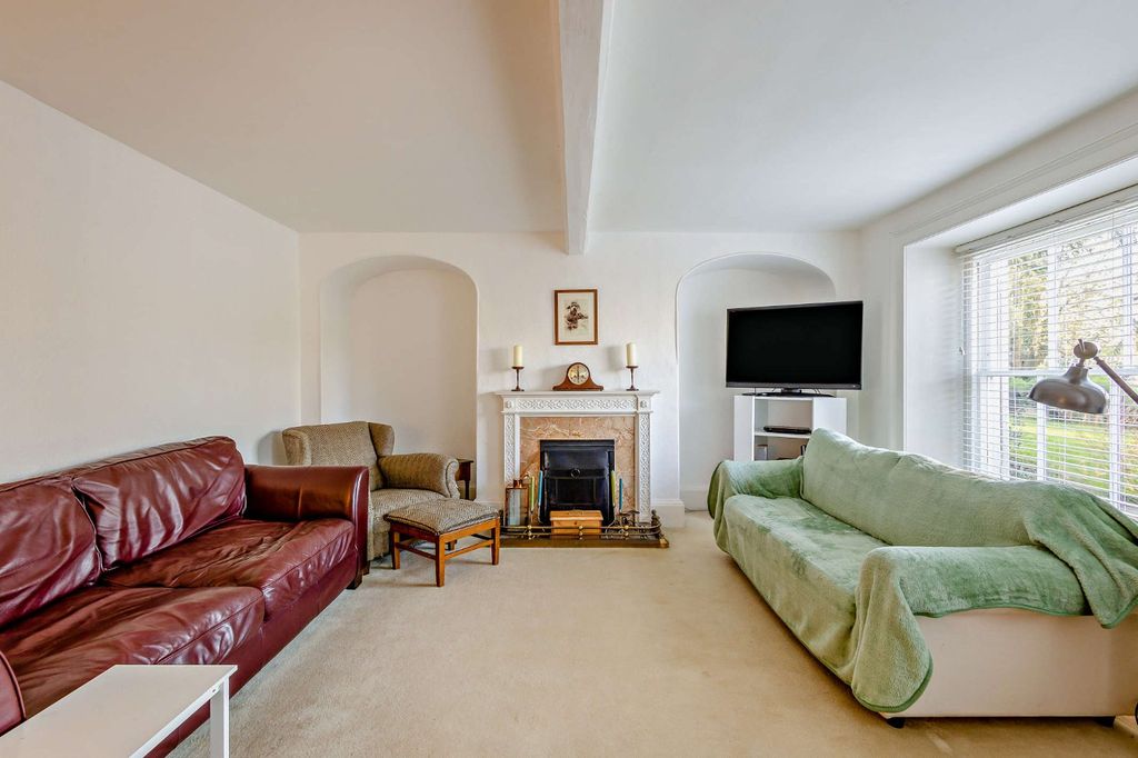 Property photo 2 of 14 Picture No. 06