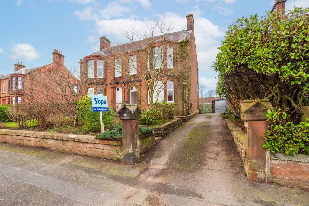 Property photo 1 of 47 Front External