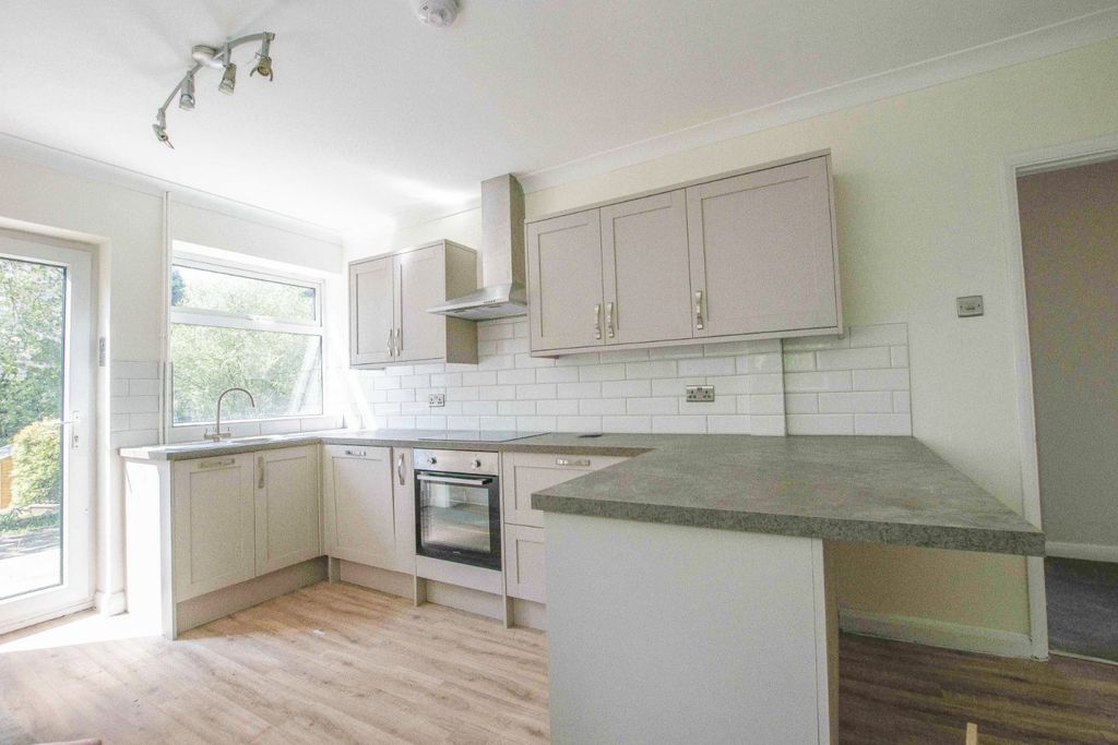 Property photo 2 of 10 Picture No. 08