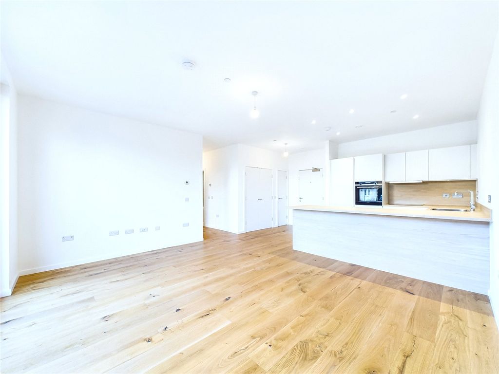 Property photo 2 of 18 Picture No. 03