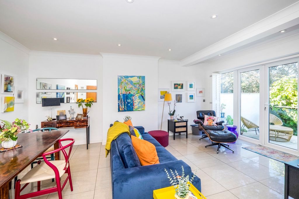 Property photo 3 of 29 Pbox-Img.Jpg
