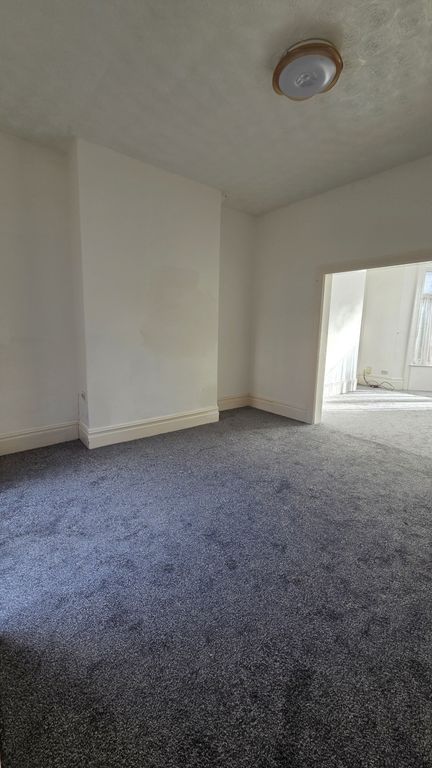 Property photo 3 of 9 20261009_143924