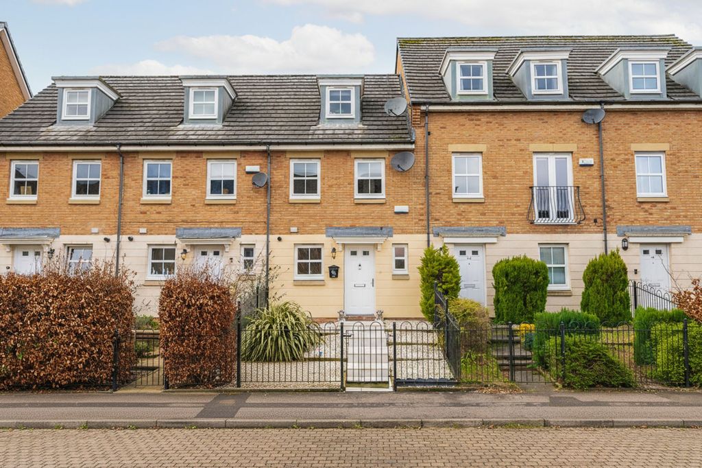 Property photo 1 of 27 Front View