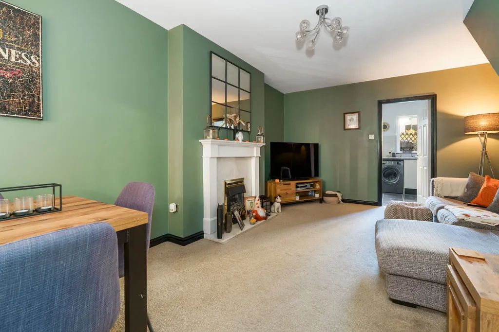 Property photo 3 of 17