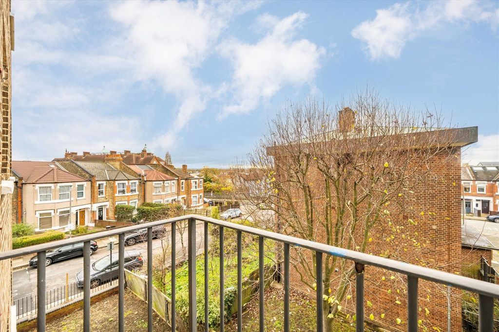 Property photo 3 of 7