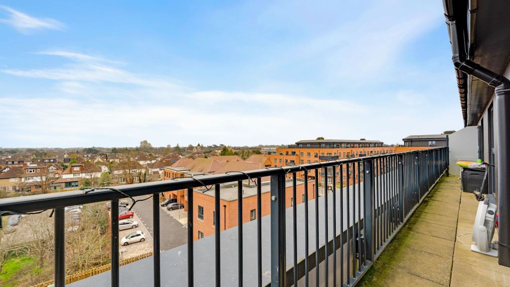 Property photo 2 of 14