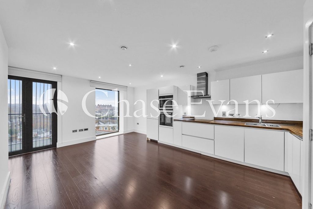 Property photo 1 of 14 Living Area