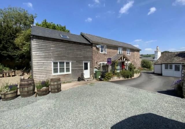 Property photo 1 of 30 External View