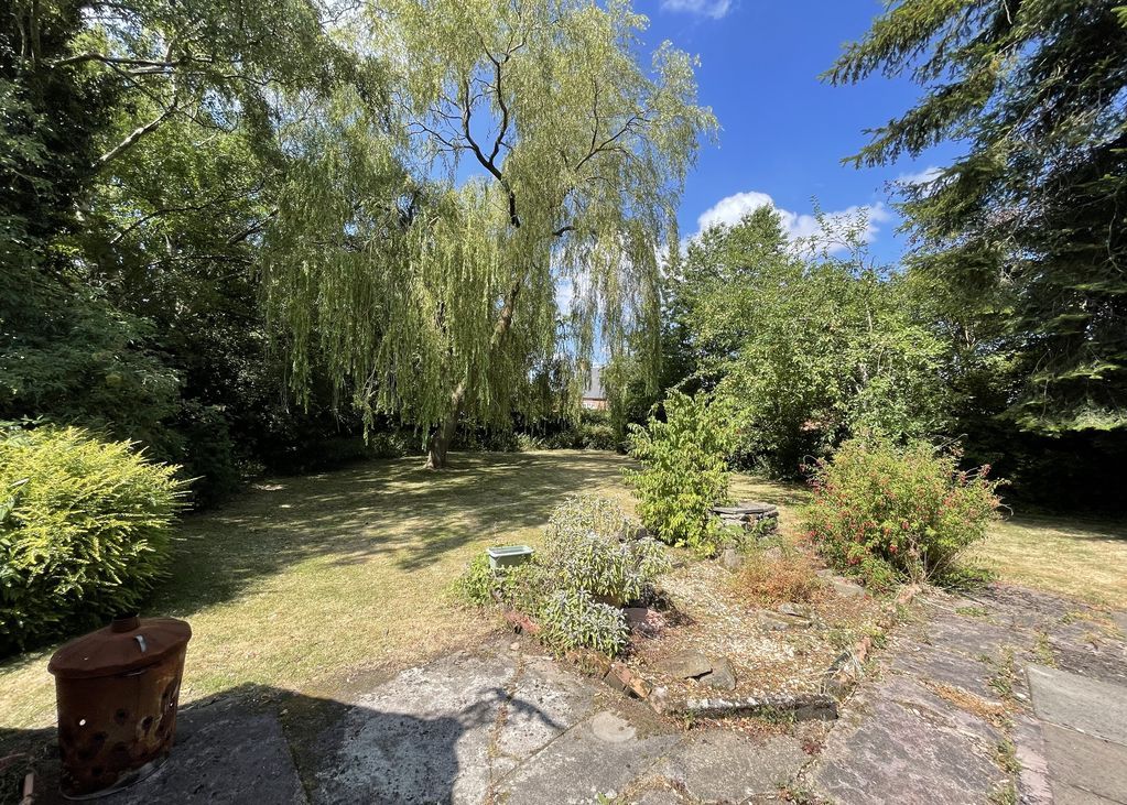 Property photo 2 of 32 Garden