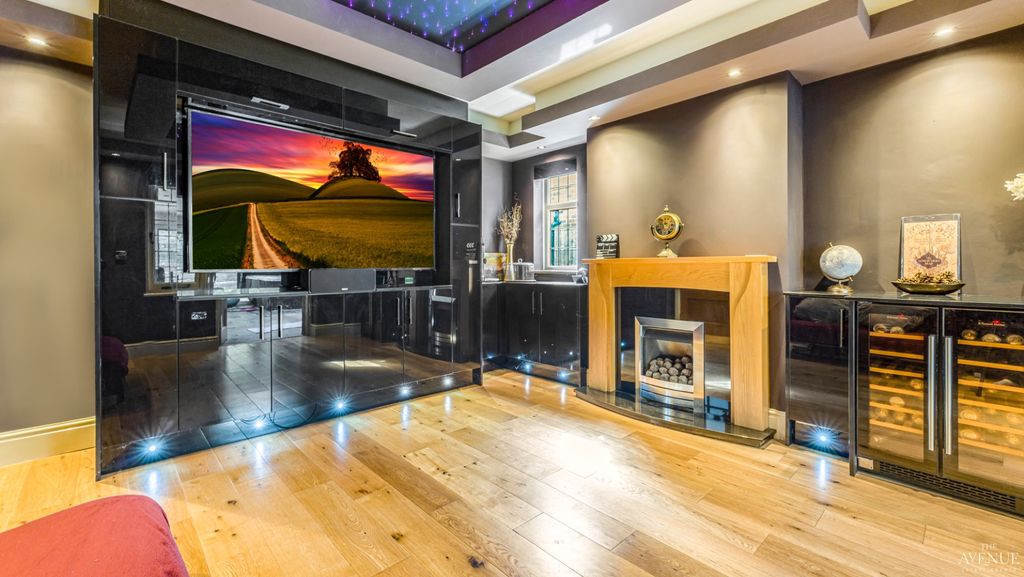 Property photo 2 of 24 4338406