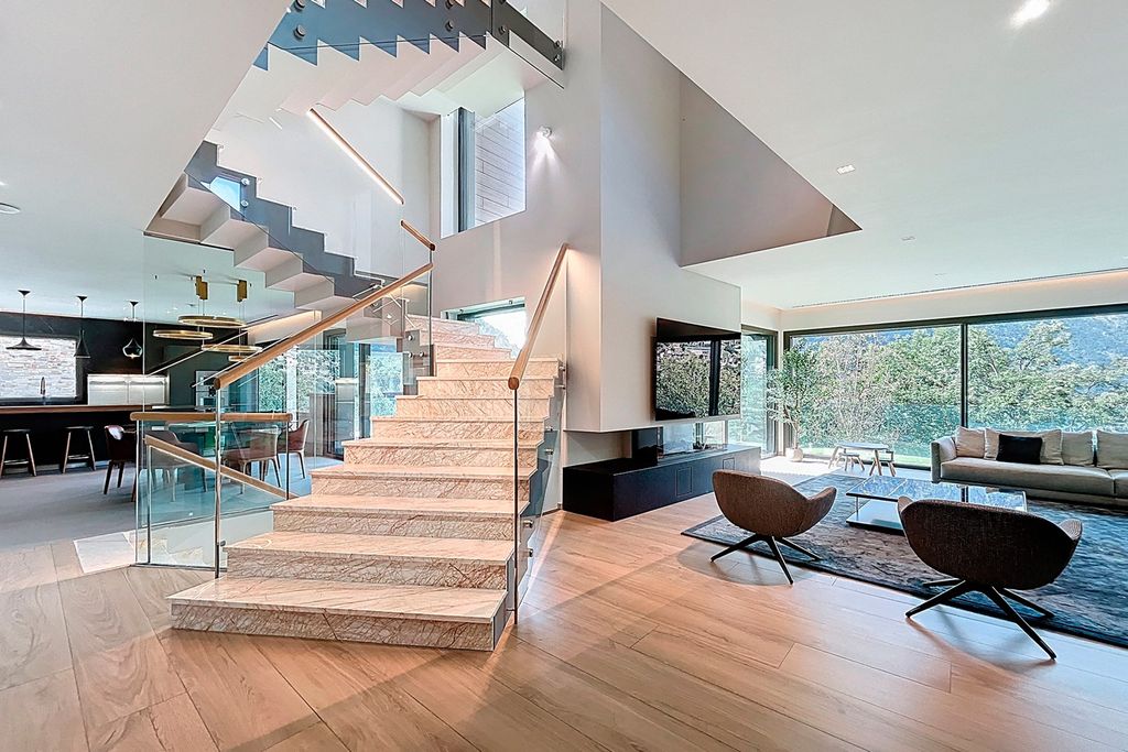 Property photo 1 of 69