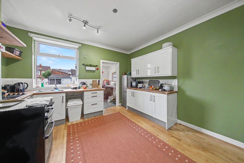 Property photo 3 of 21 Kitchen Diner