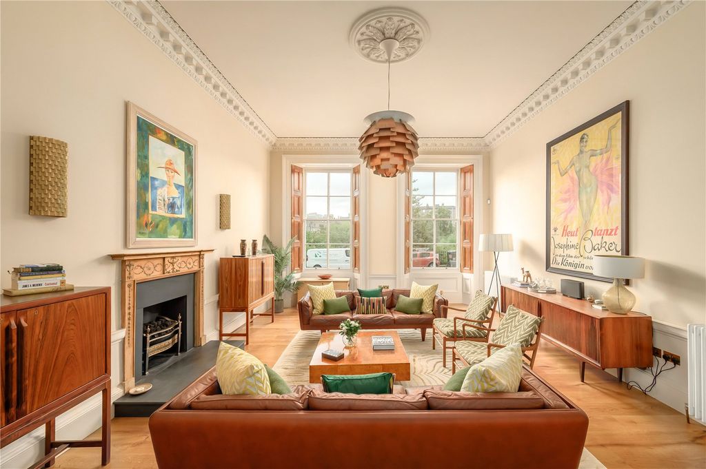 Property photo 3 of 30 Drawing Room