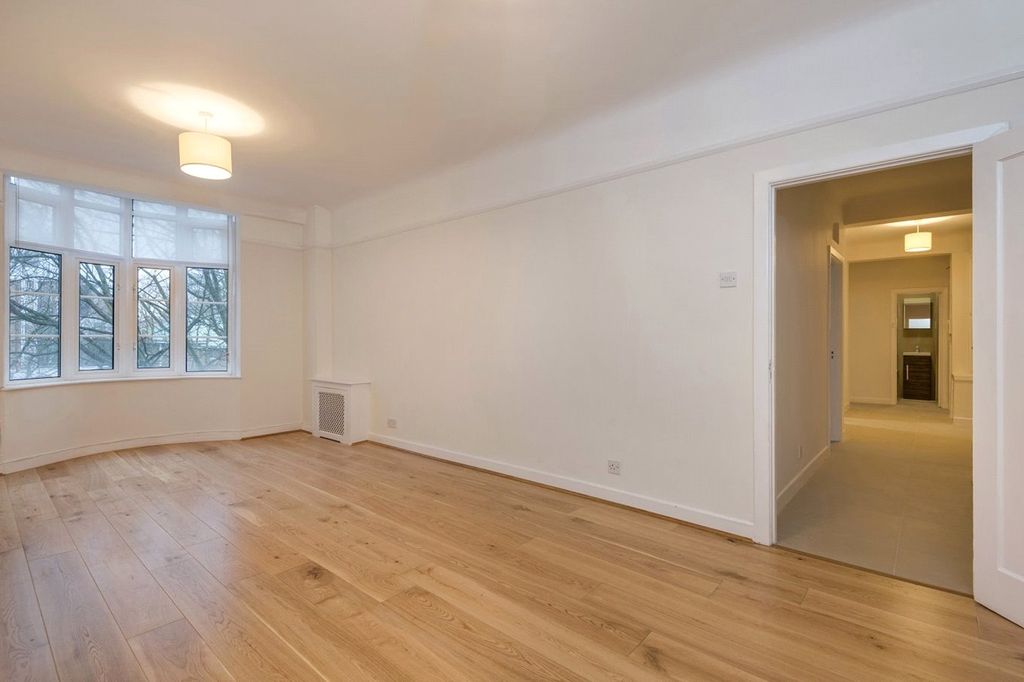 Property photo 3 of 13 Picture No. 04