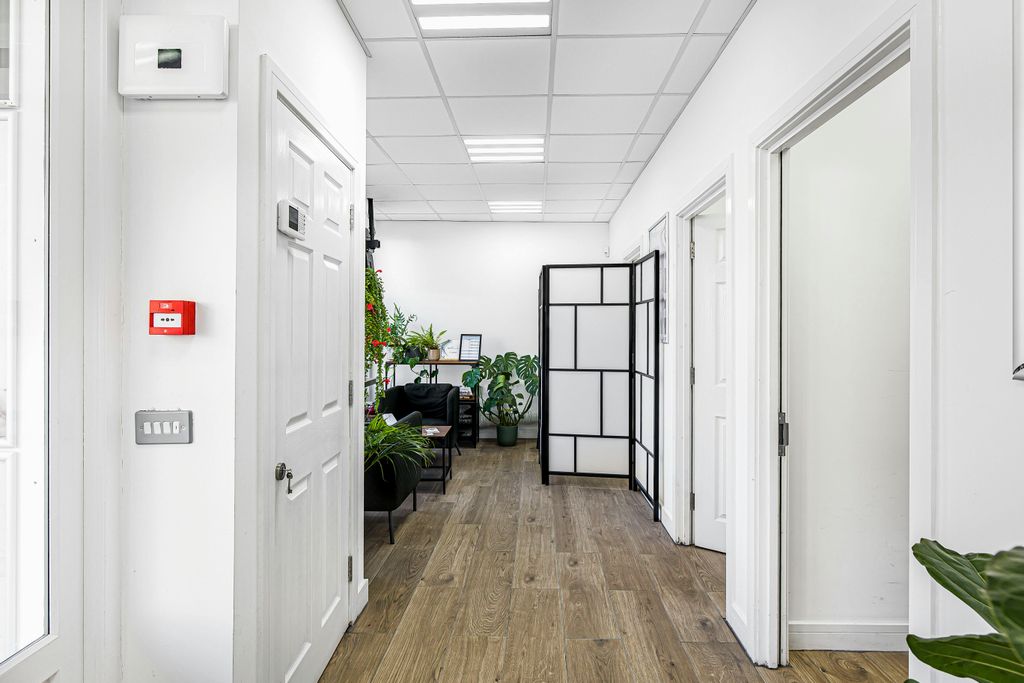 Property photo 1 of 18 18_14375.Jpg