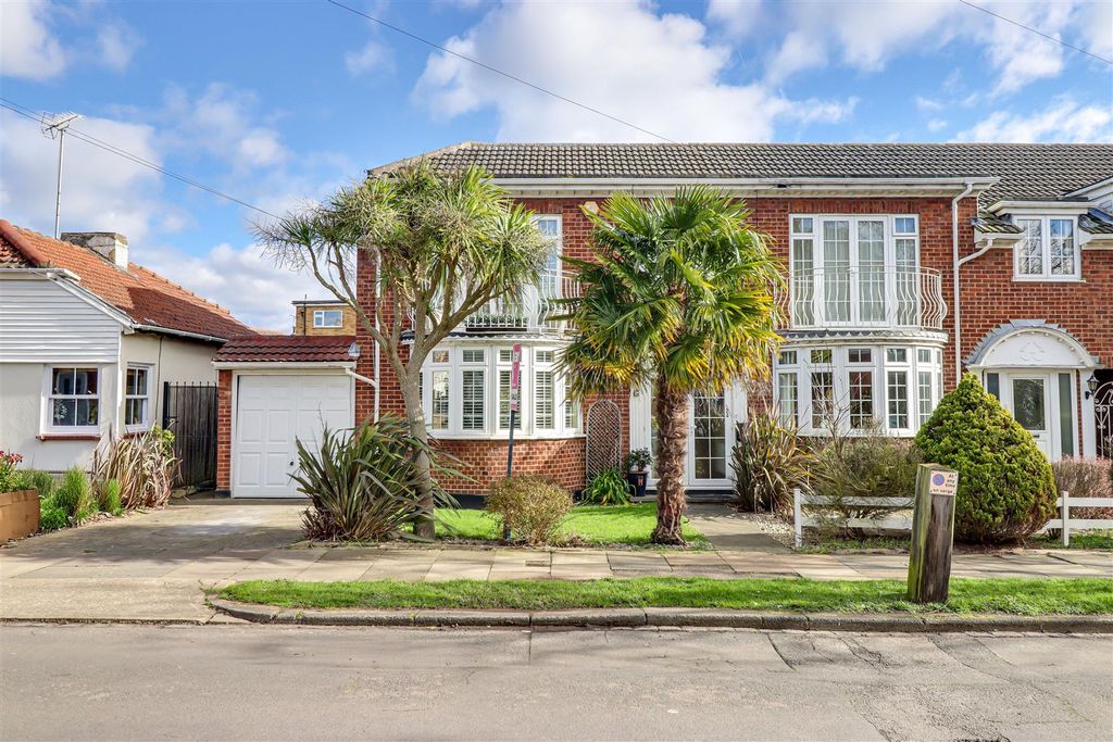 Property photo 1 of 25