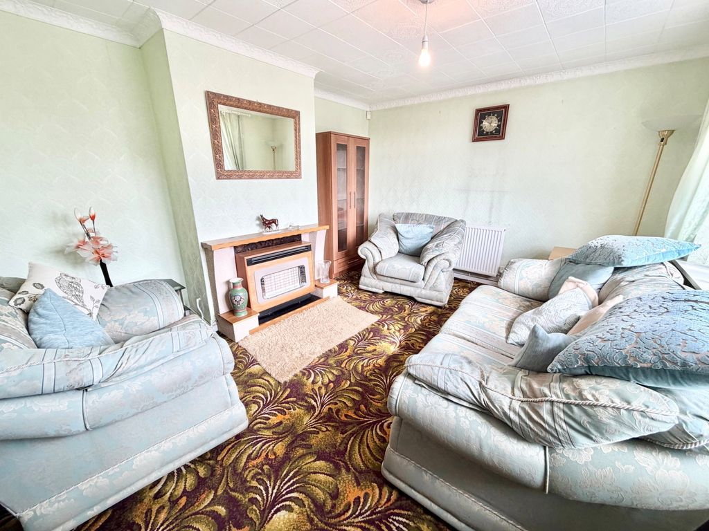 Property photo 3 of 24