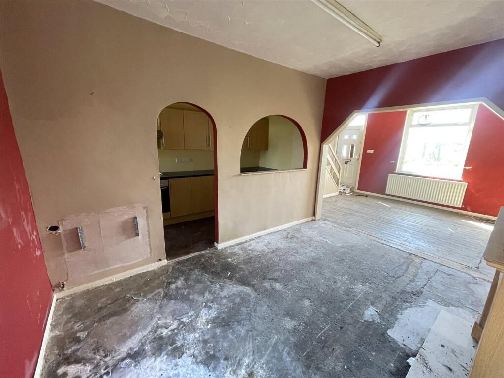 Property photo 3 of 8