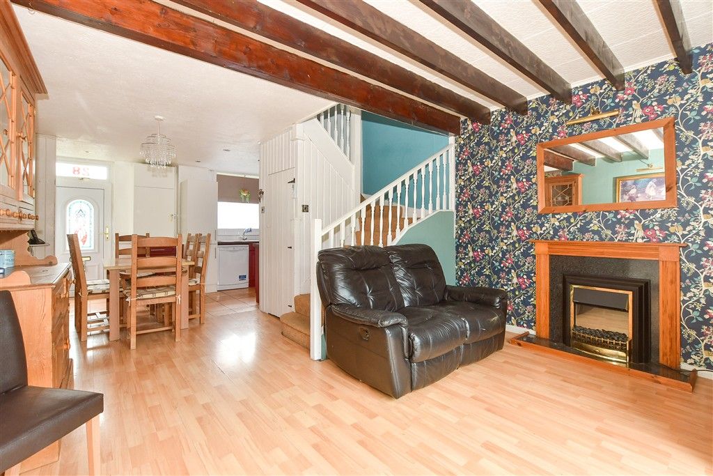 Property photo 2 of 9 Lounge