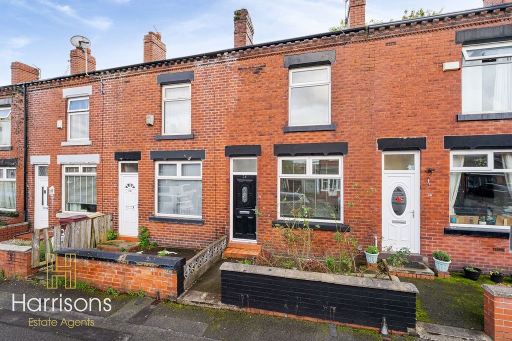 Property photo 1 of 16 5590050