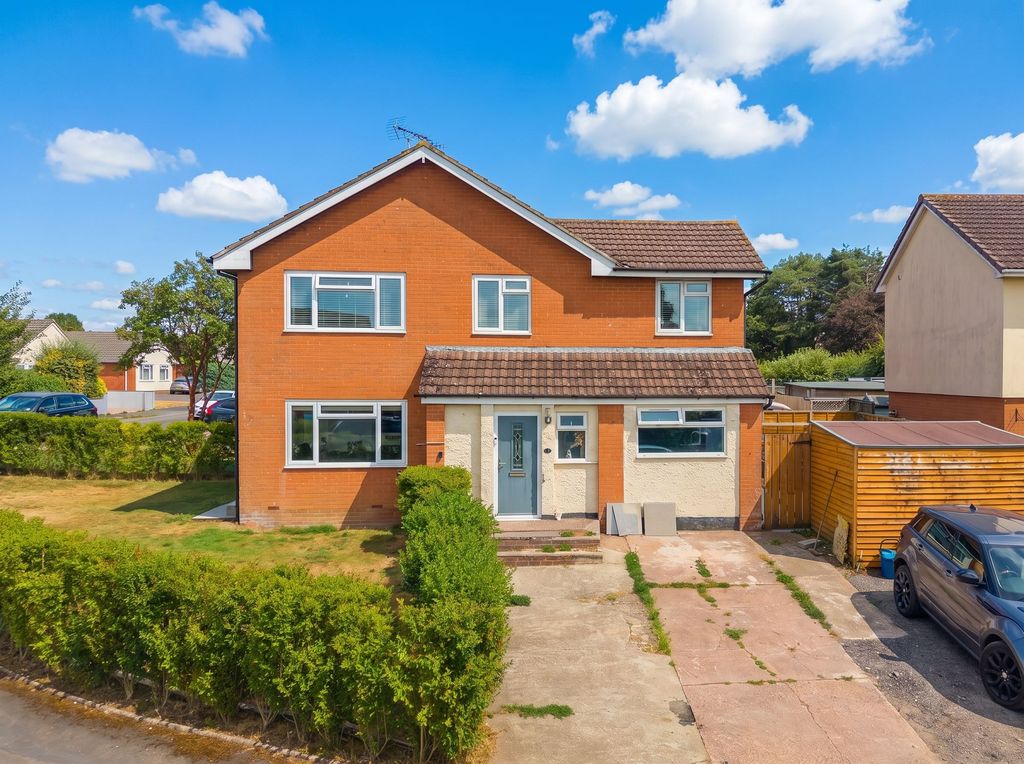 Property photo 1 of 19