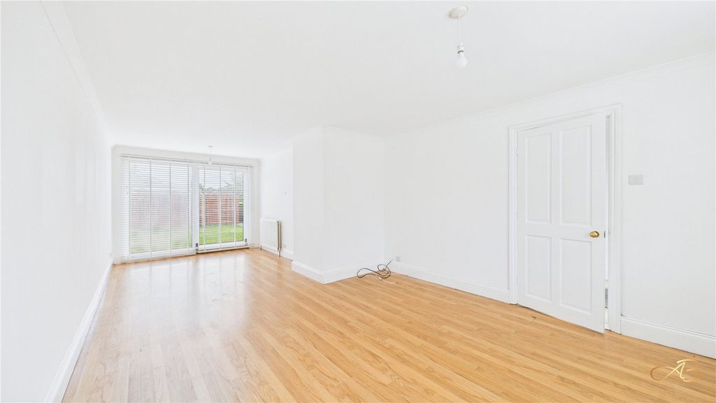 Property photo 2 of 15 Picture No. 06