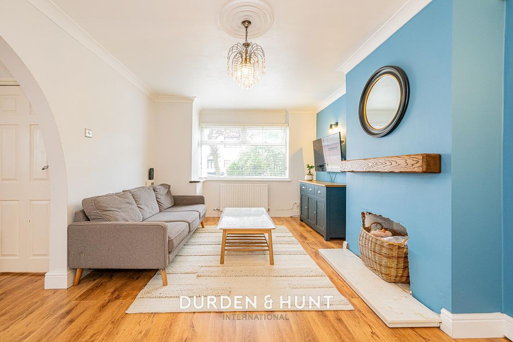 Property photo 3 of 32 Warren-21.Jpg