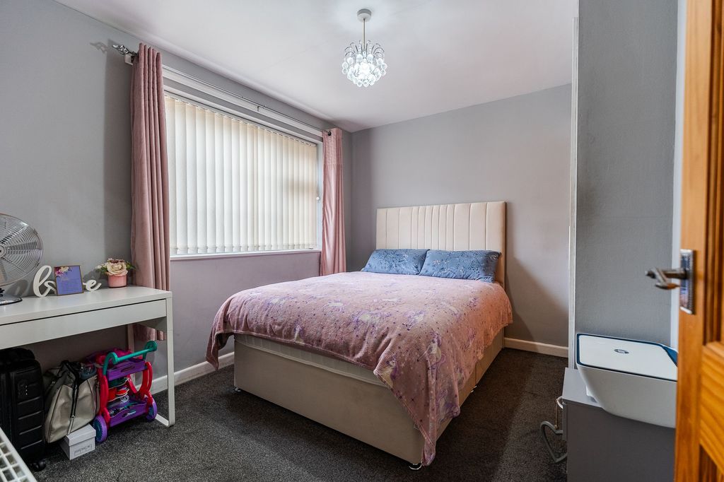 Additional image 9 of 3 bed detached house for saleBriar Close, Heckmondwike WF16