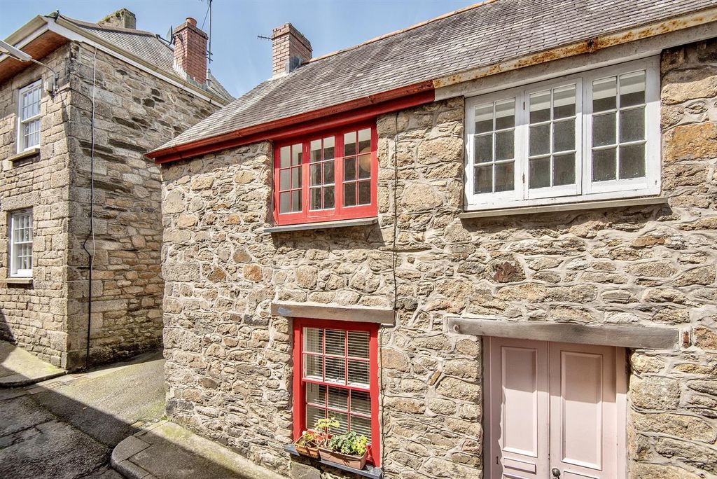 Property photo 1 of 14