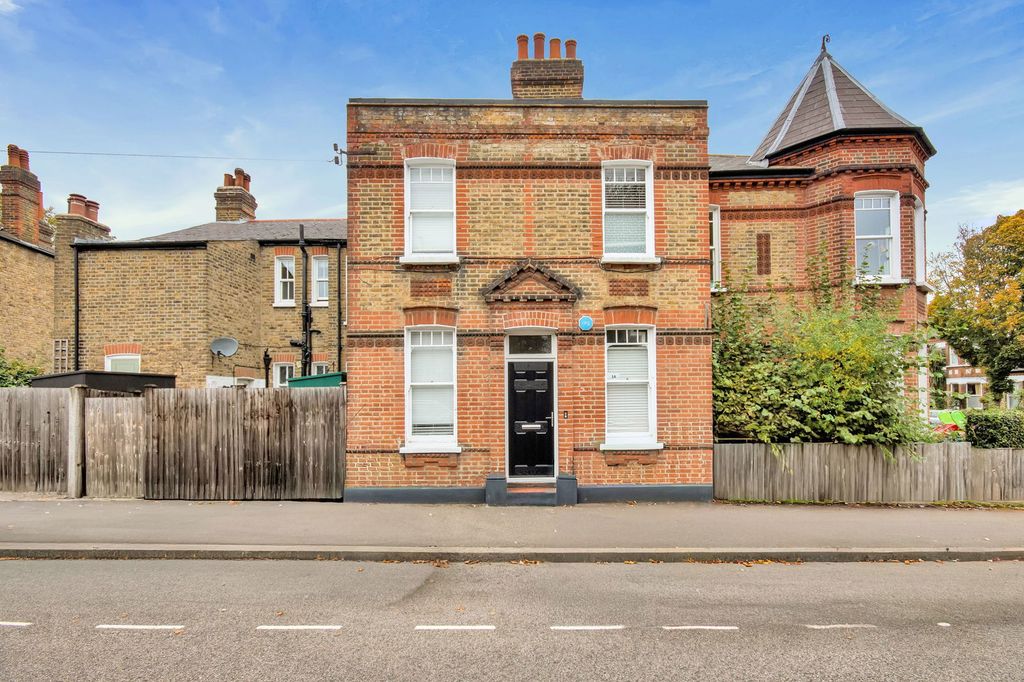 Property photo 2 of 11