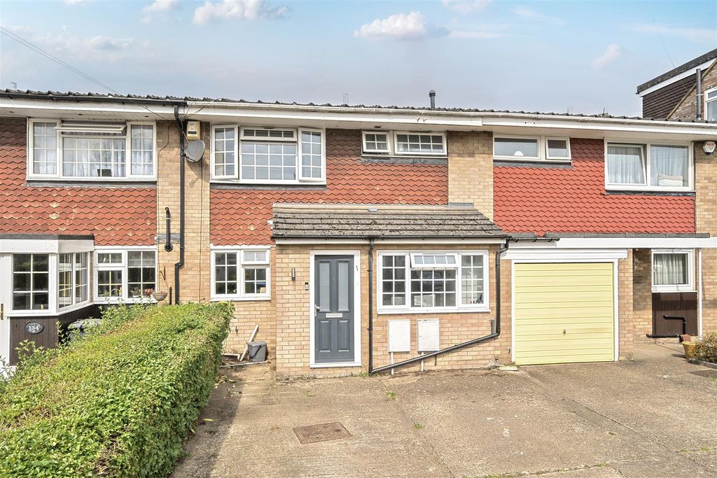 Property photo 1 of 17 Exterior: