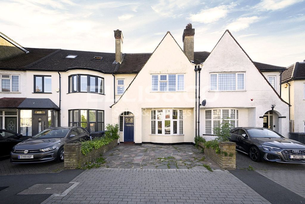 Property photo 1 of 19 Picture No. 05