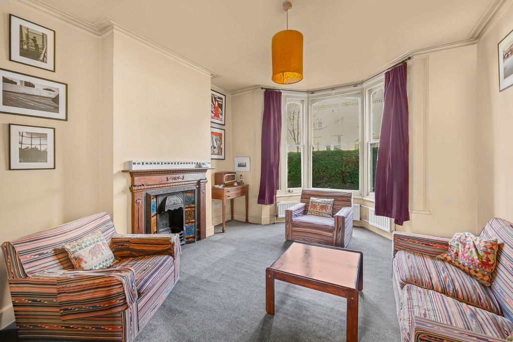 Property photo 2 of 12 Picture No. 09