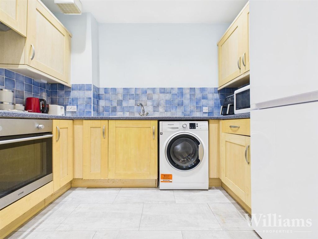 Property photo 2 of 17 Cam02861G0-Pr0531-Still015 - Copy.Jpg