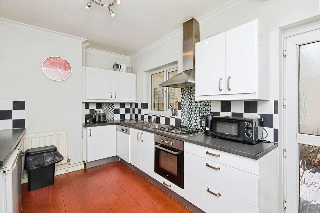 Property photo 2 of 14 Kitchen Diner