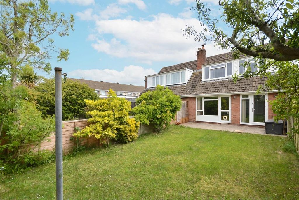 Property photo 1 of 13 Outside