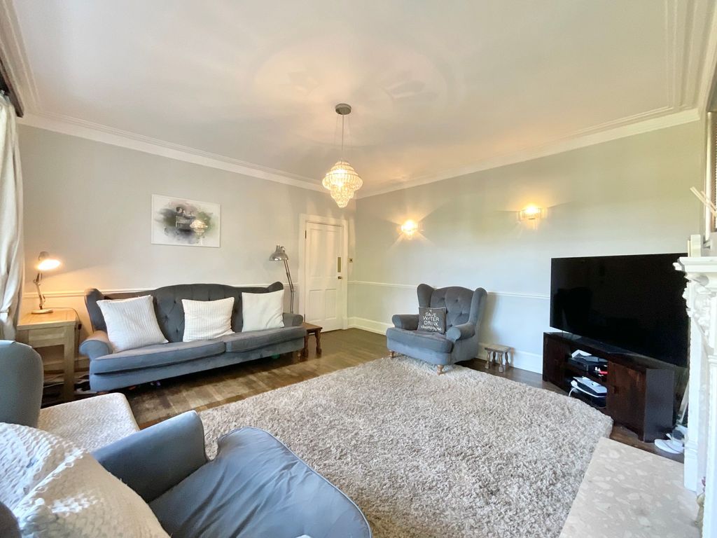 Property photo 3 of 34