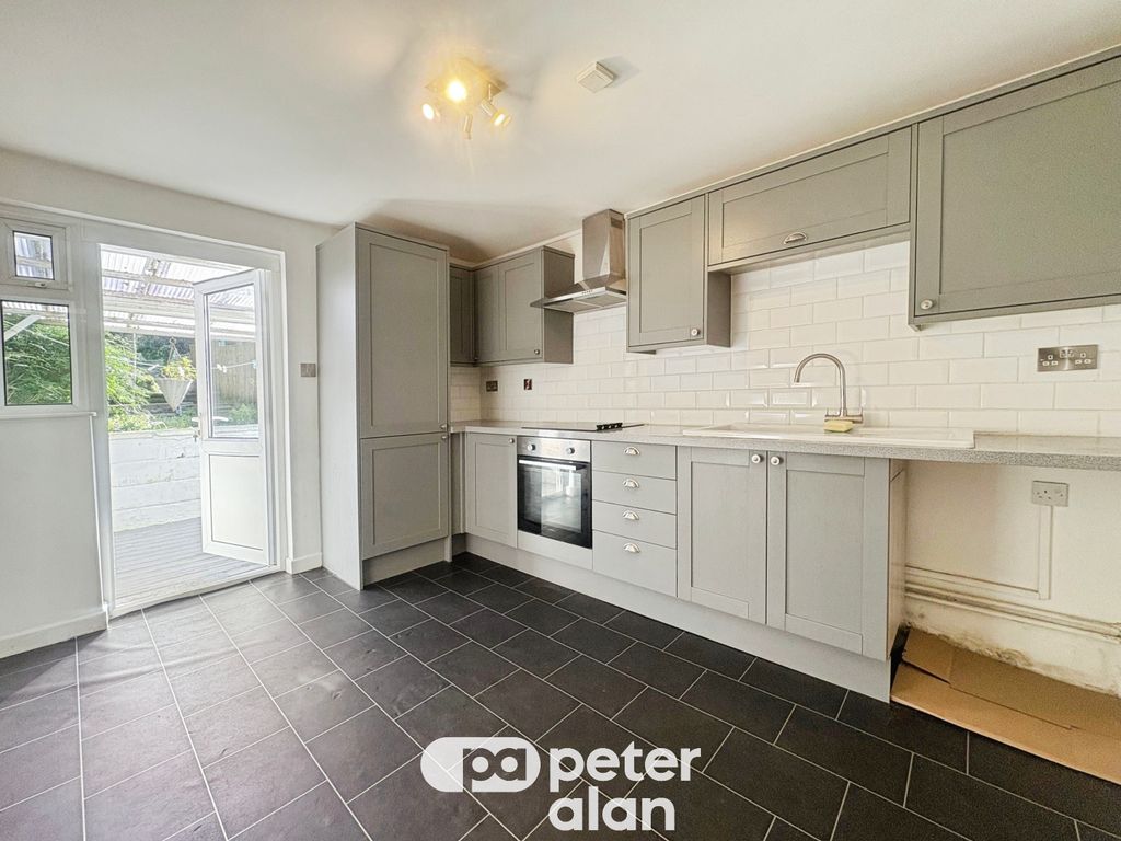 Property photo 3 of 8 Image