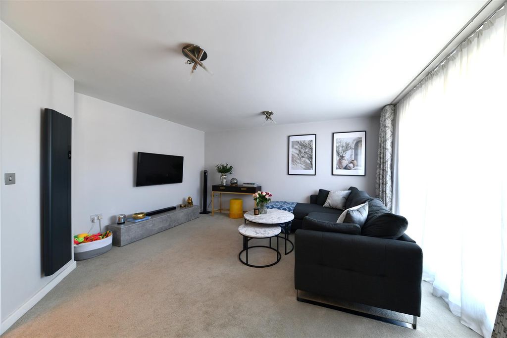 Property photo 2 of 21 Dsc_5267.Jpg