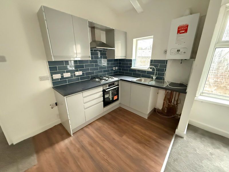 Property photo 2 of 7 Kitchen