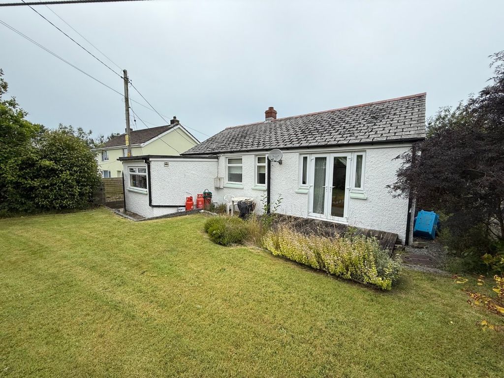 Property photo 2 of 16