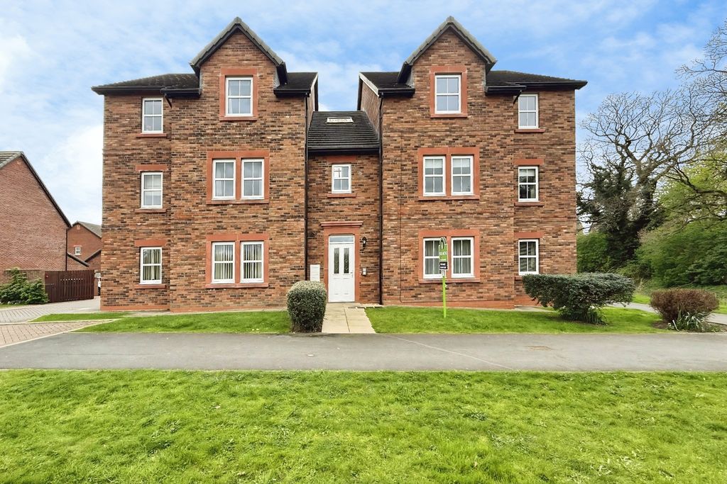 Property photo 1 of 13 External