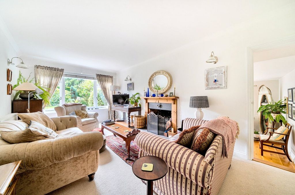 Property photo 3 of 13 Sitting Room