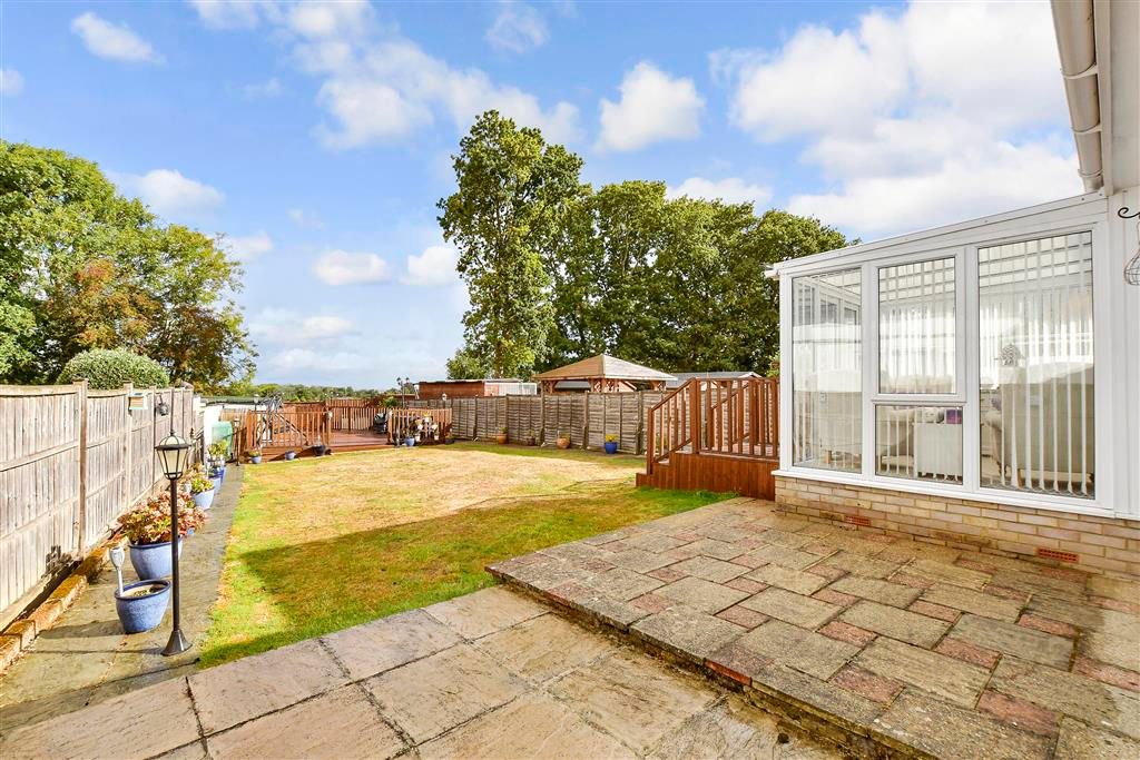 Property photo 1 of 10 Patio / Decking
