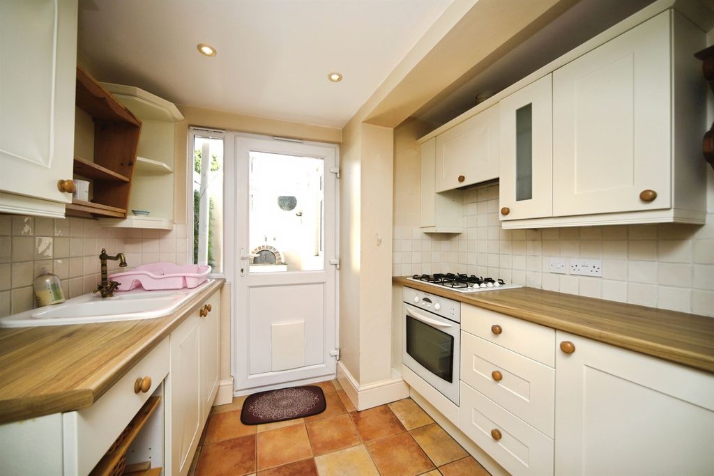Property photo 2 of 14