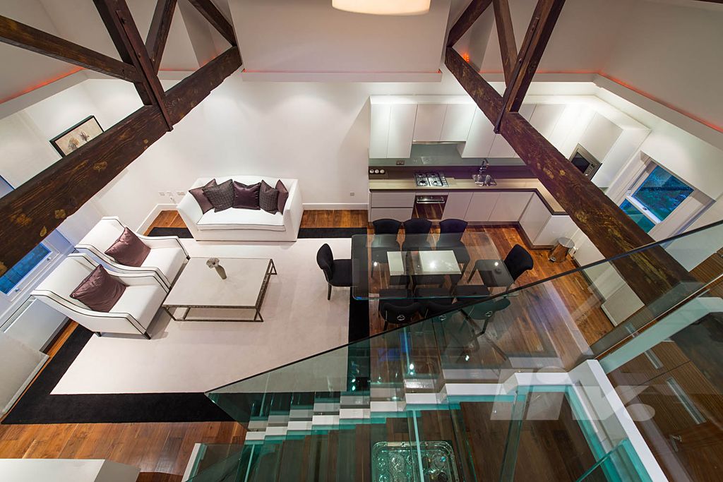 Property photo 3 of 25 Photo 17