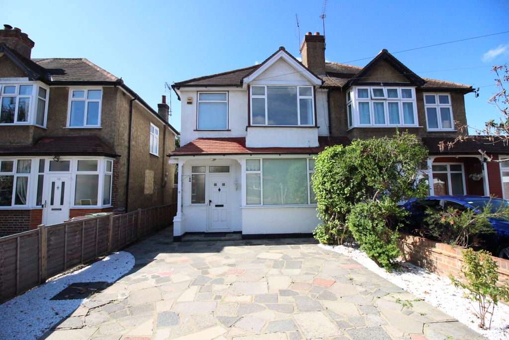 Property photo 1 of 11